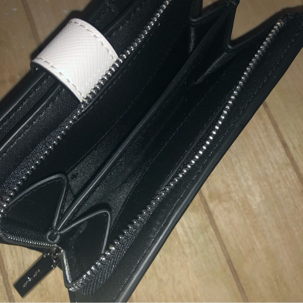 Kate Spade Wallet - Picture 5 of 5